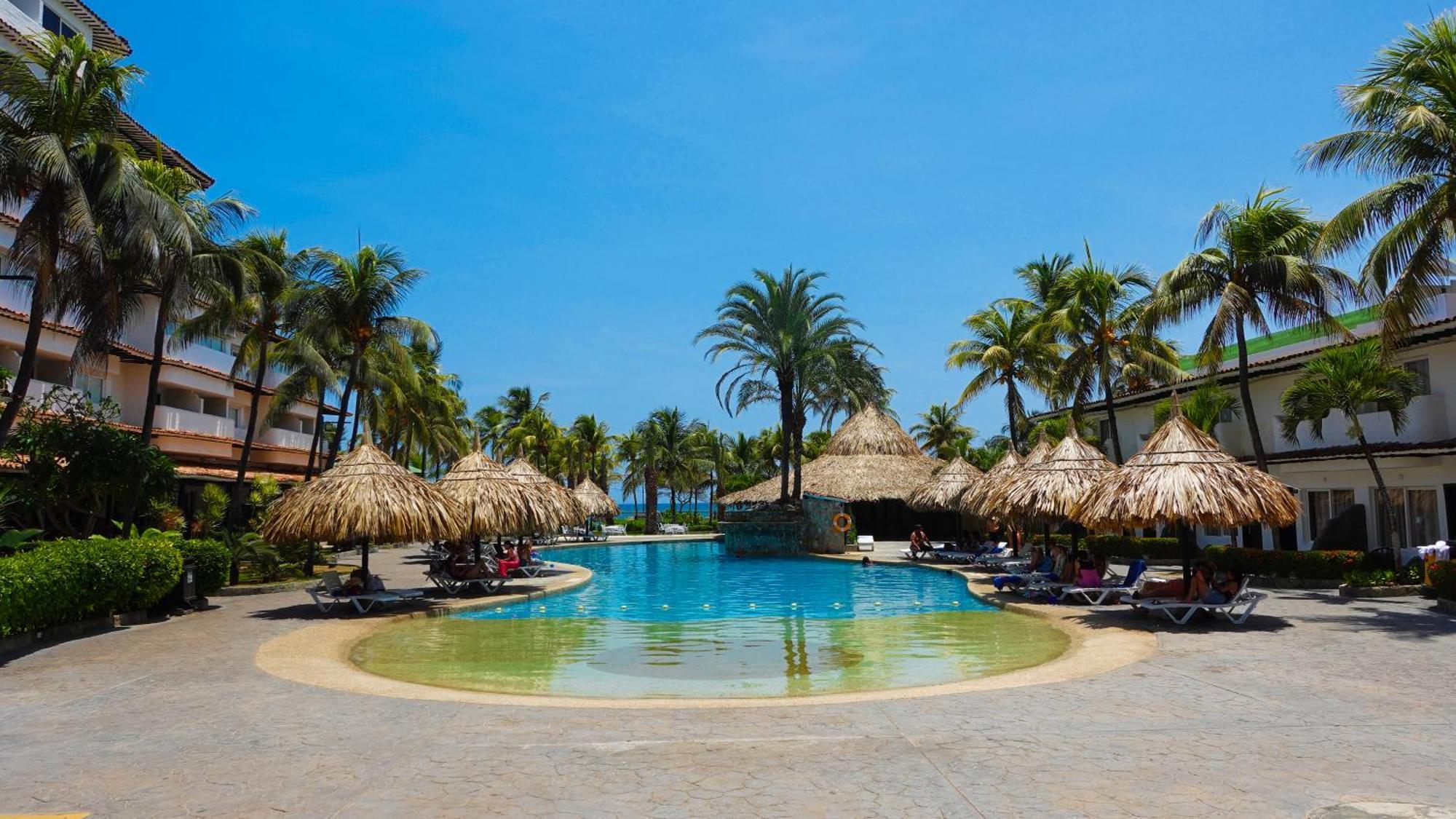 Отель Sunsol Isla Caribe Эль-Кардон Экстерьер фото