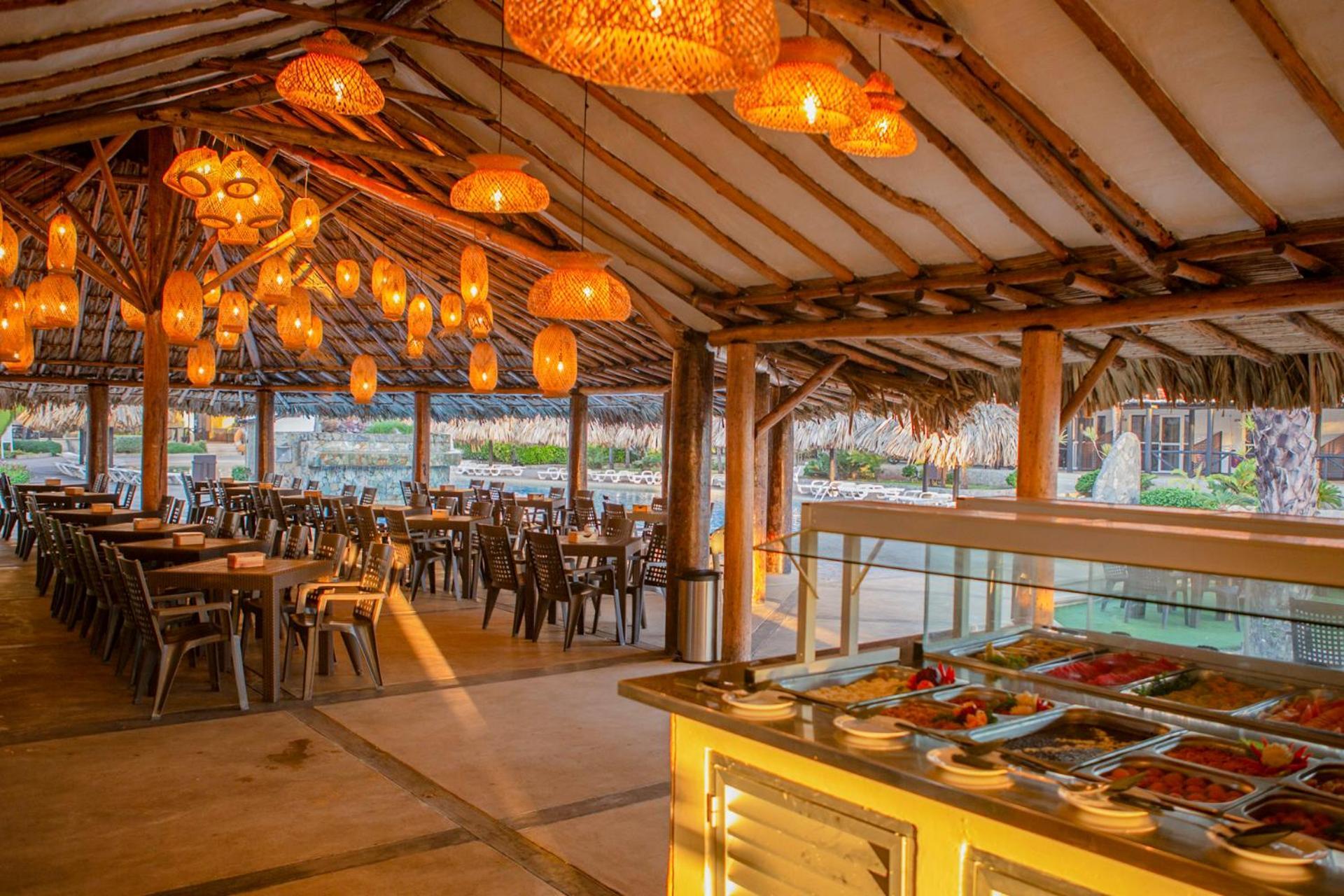 Отель Sunsol Isla Caribe Эль-Кардон Экстерьер фото